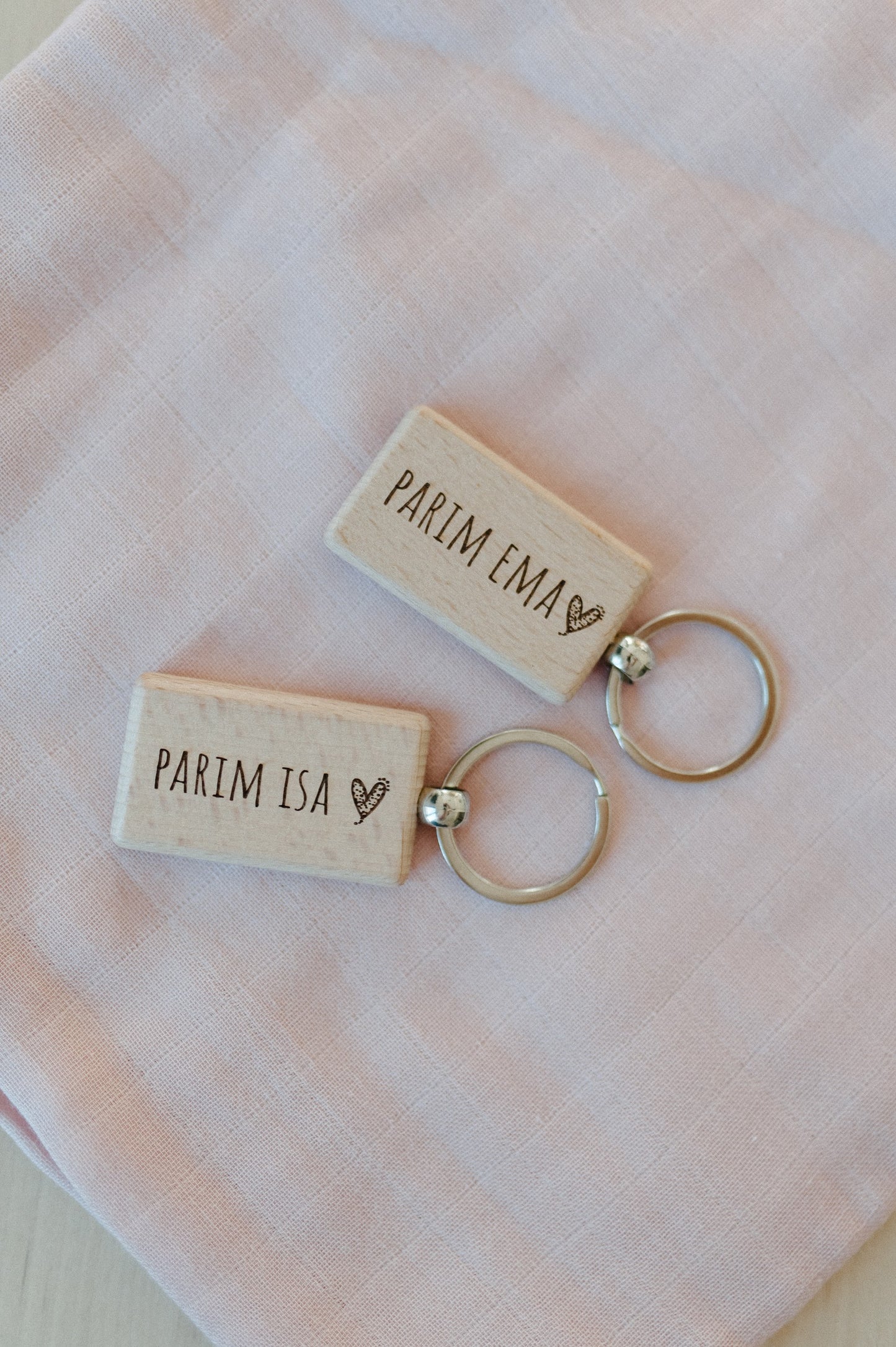 (𝐍𝐄𝐖) Wooden keychain
