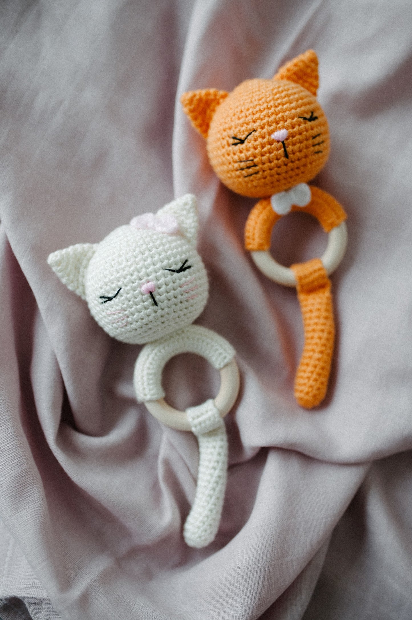 Crochet baby rattle "Kitten"