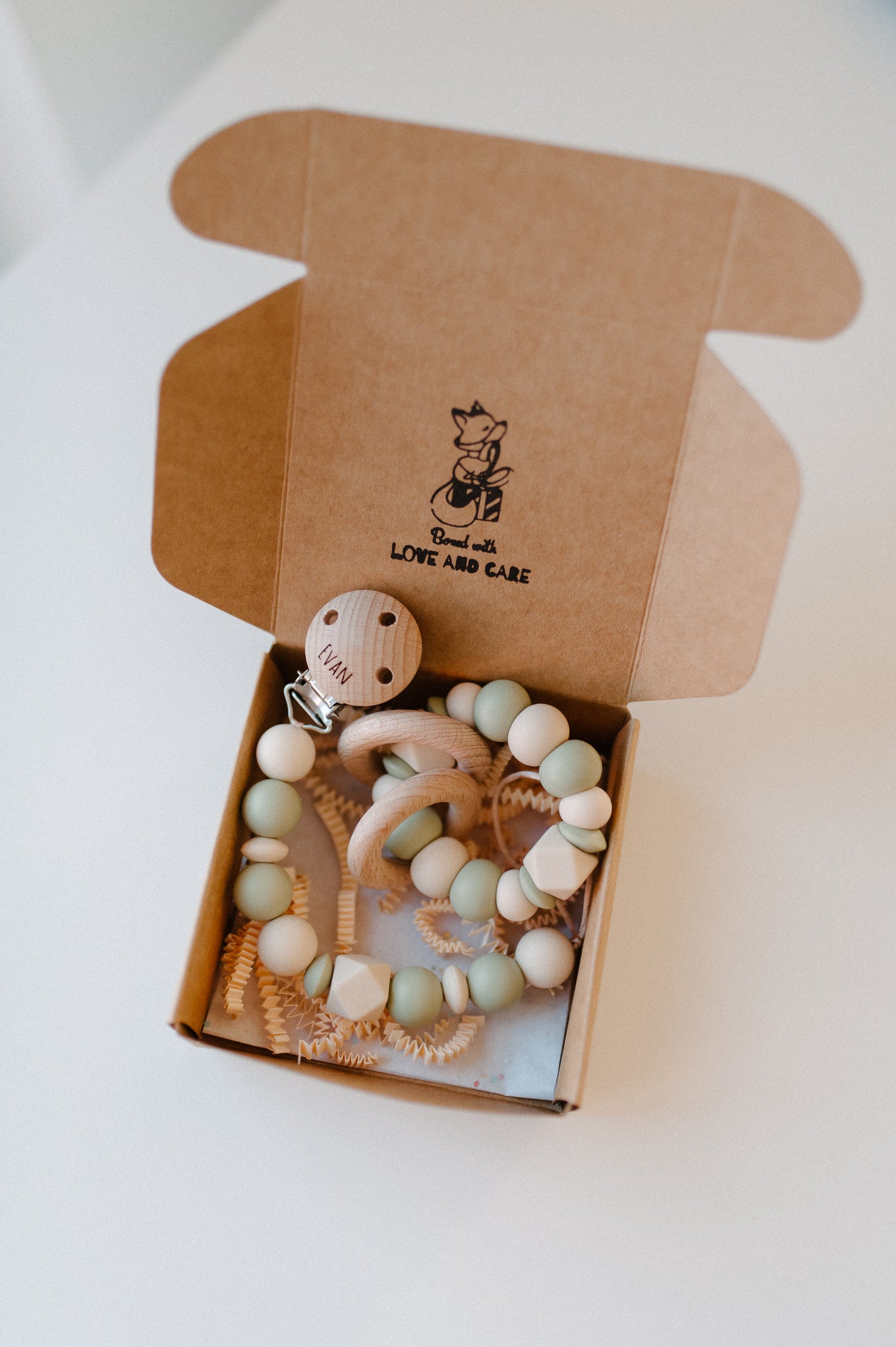 (𝐍𝐄𝐖) Personalized pacifier holder and teething ring