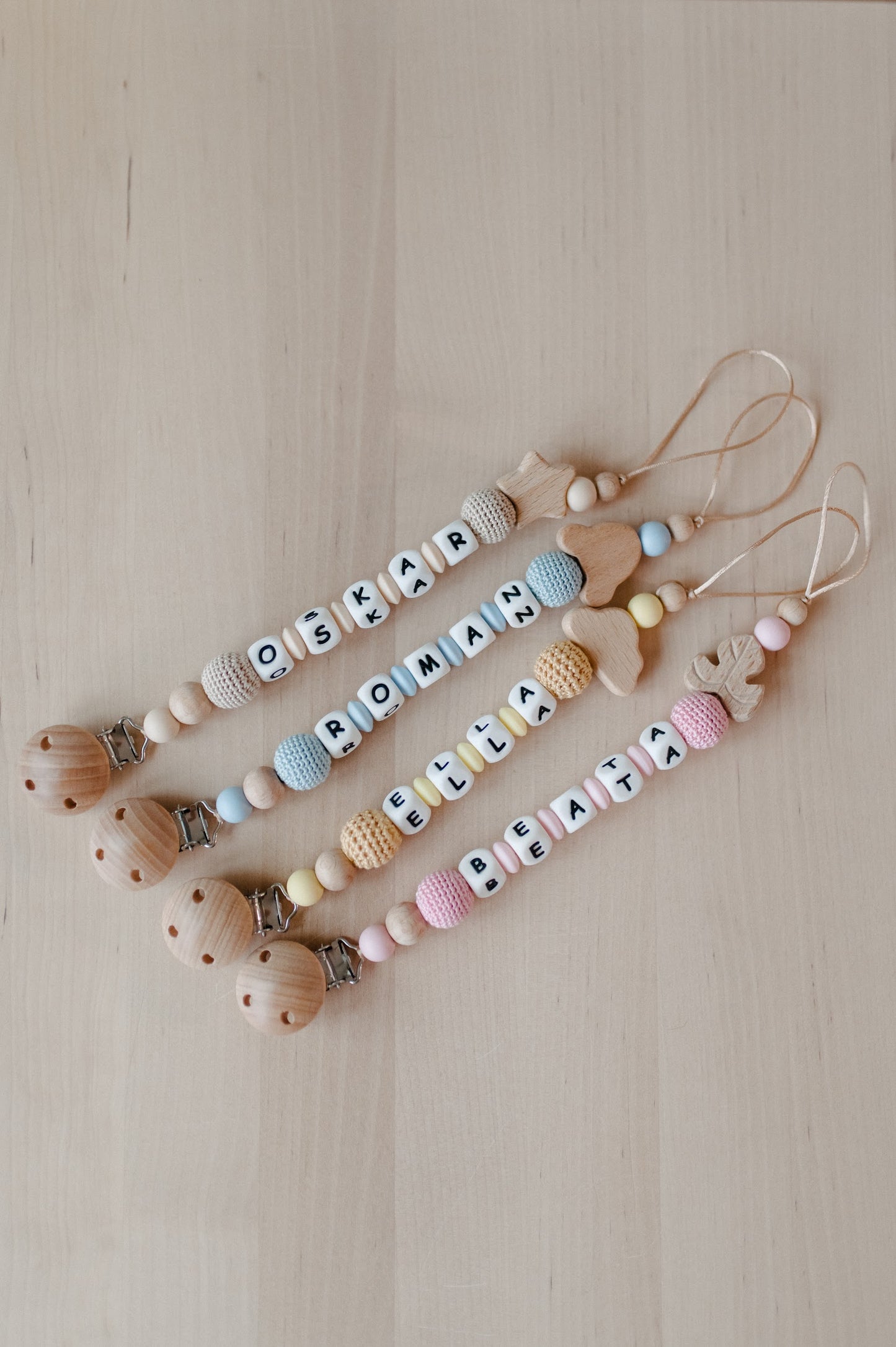 (πππ) Personalized pacifier holder