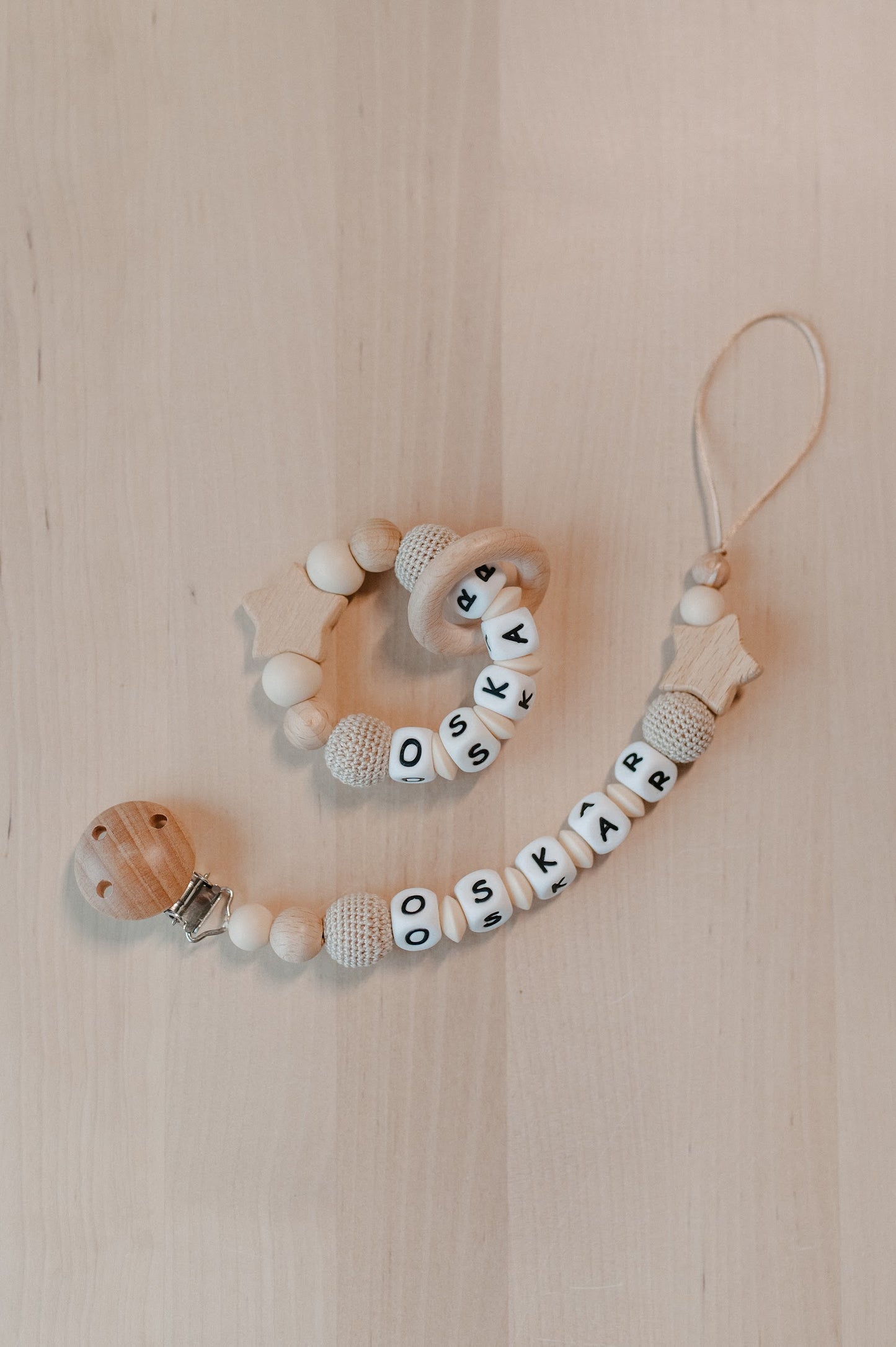 (ššš) Personalized pacifier holder and personalized teething ring