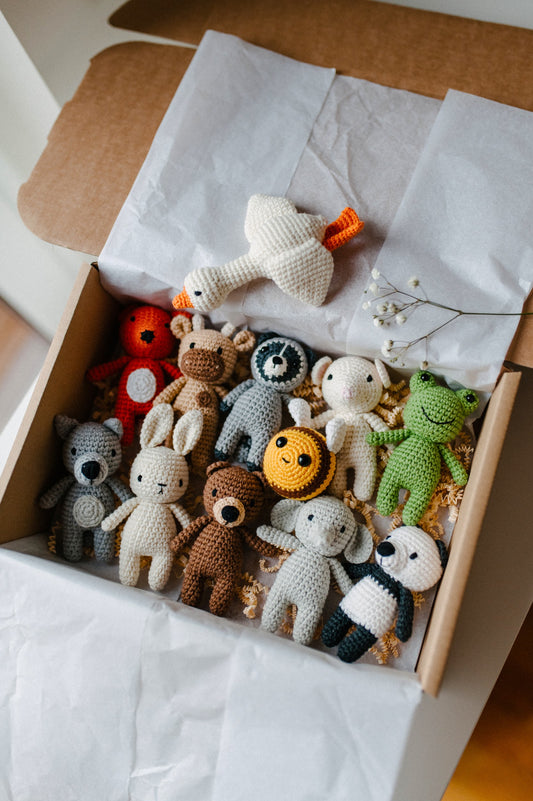 (𝐍𝐄𝐖) Crochet toy box (12-piece set)