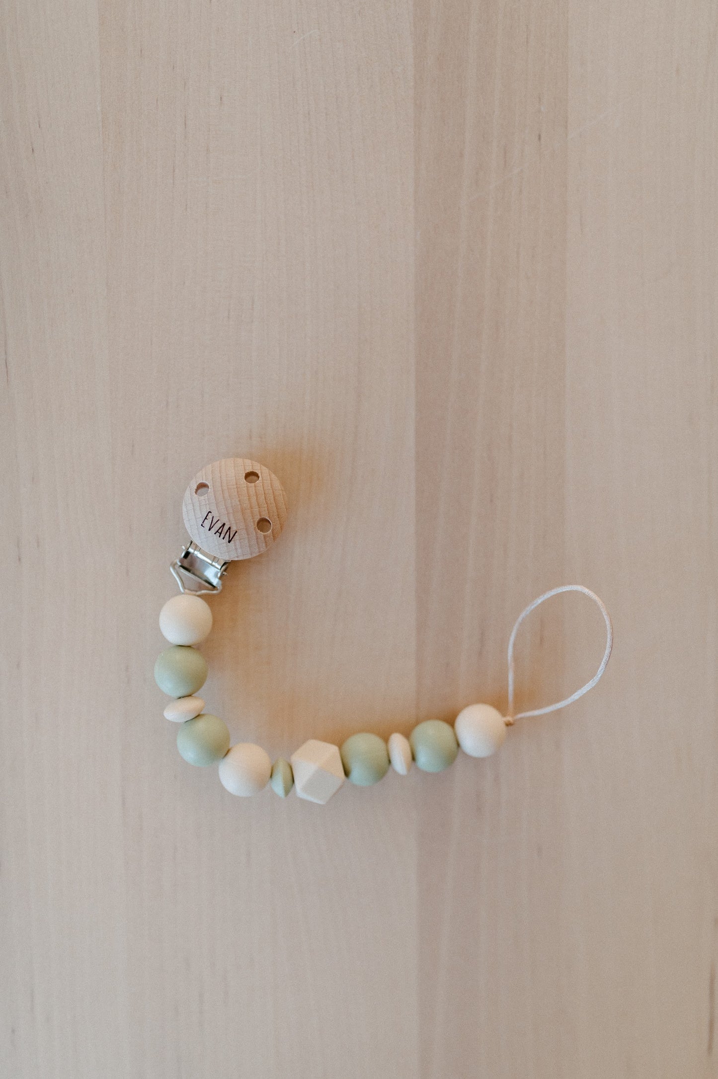 (𝐍𝐄𝐖) Personalized pacifier holder