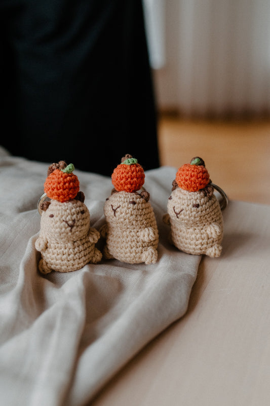 (𝐍𝐄𝐖) Crochet keychain "Capybara"