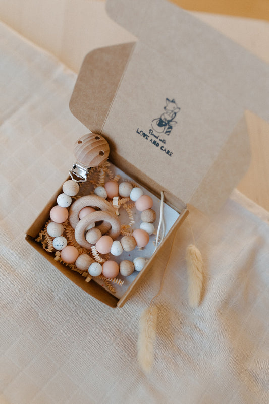 (𝐍𝐄𝐖) Pacifier holder and teething ring