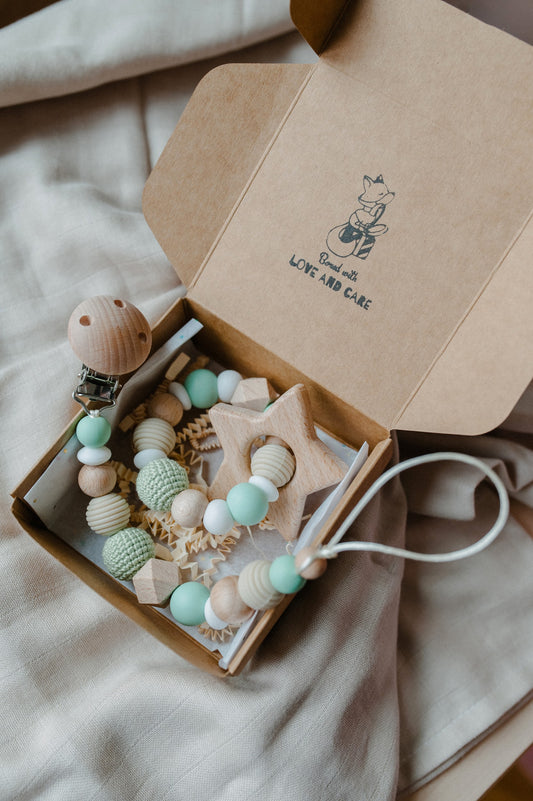 (𝐍𝐄𝐖) Pacifier holder and teething ring