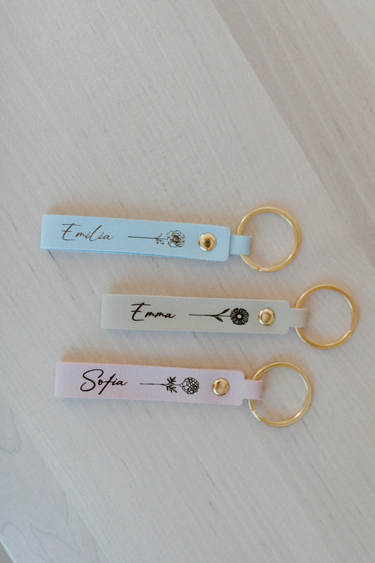 (𝐍𝐄𝐖) Personalized faux leather keychain