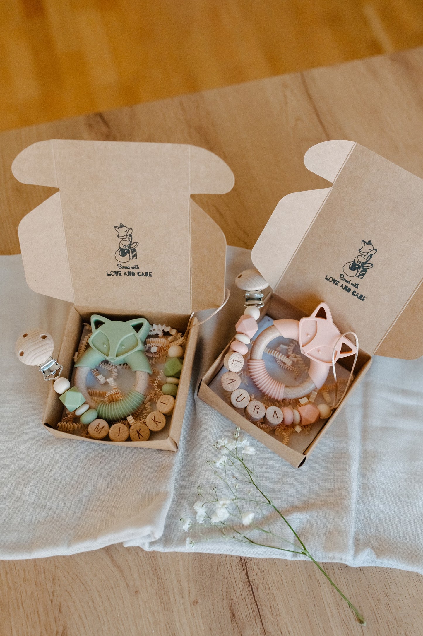 (𝐍𝐄𝐖) Personalized pacifier holder and teether "Foxy"