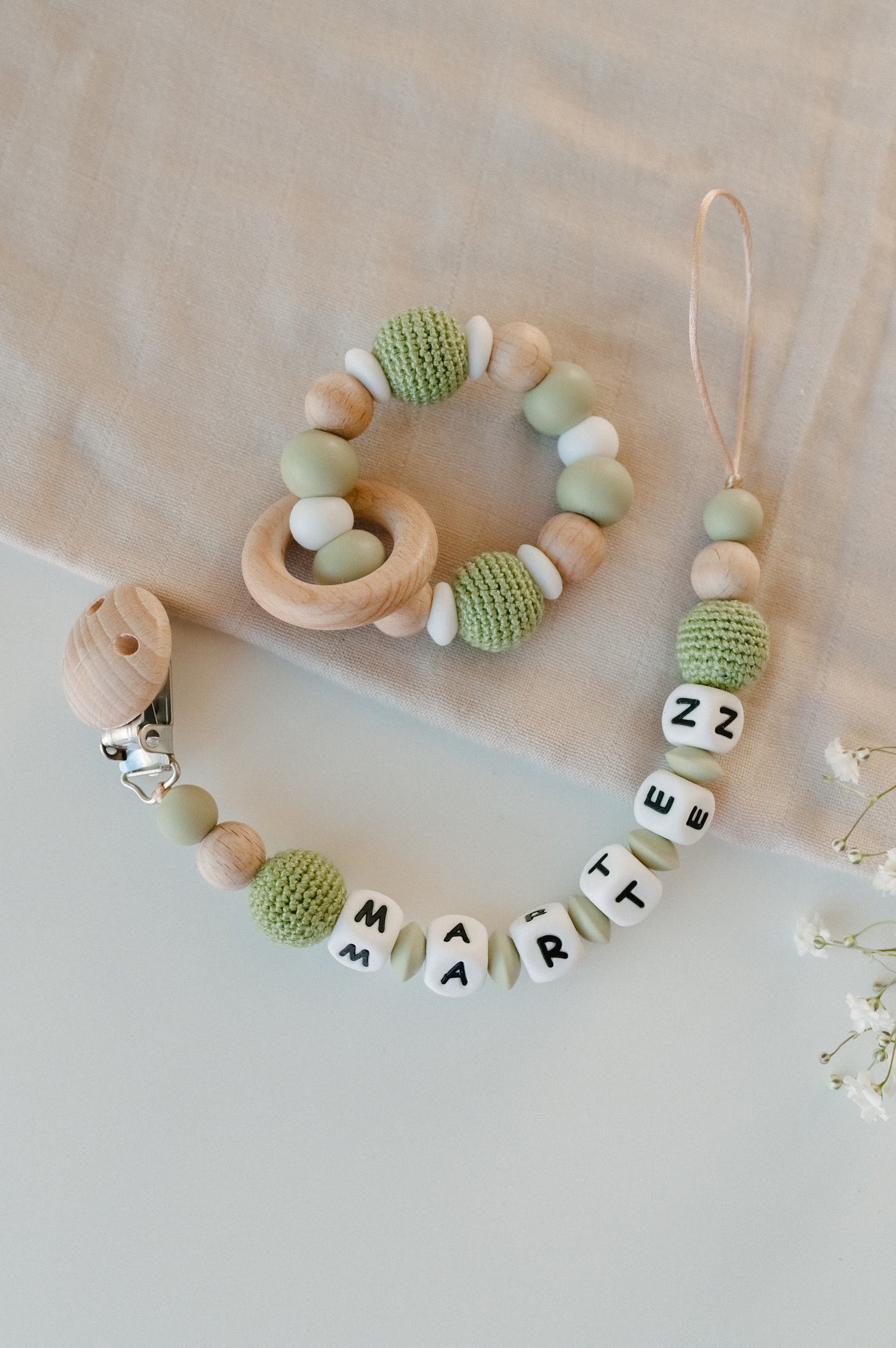 (𝐍𝐄𝐖) Personalized pacifier holder and teething ring