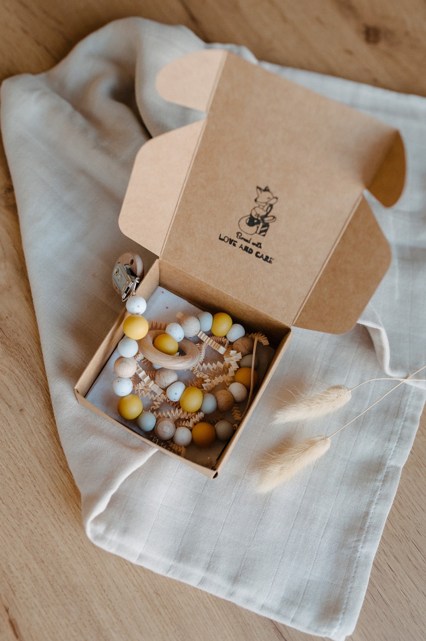 (𝐍𝐄𝐖) Pacifier holder and teething ring